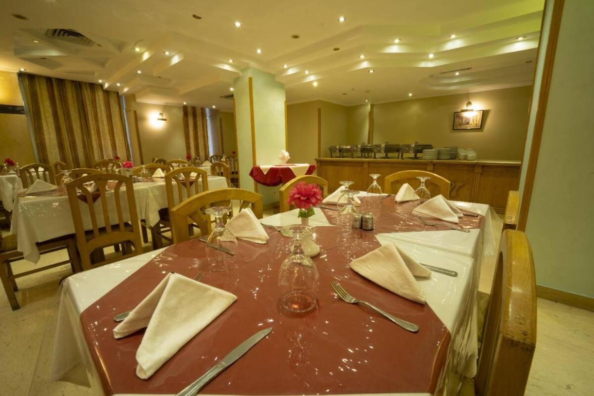 Queens Valley Hotel Luksor Zewnętrze zdjęcie