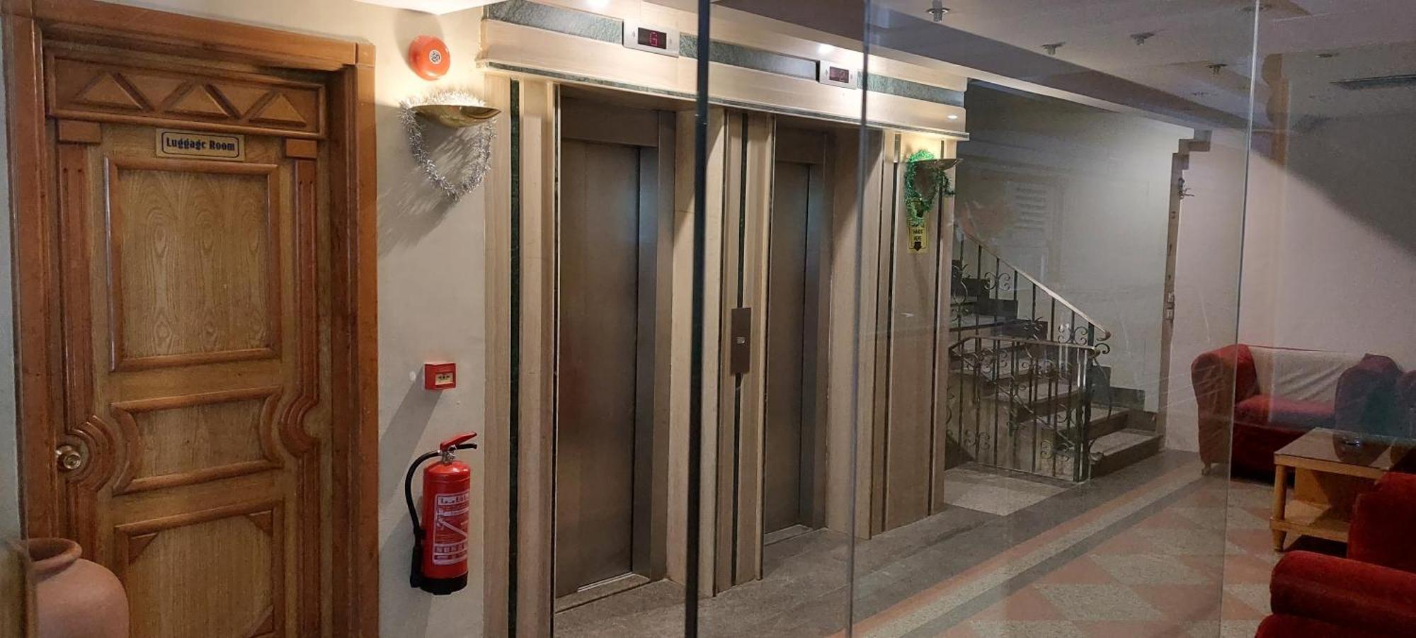 Queens Valley Hotel Luksor Zewnętrze zdjęcie