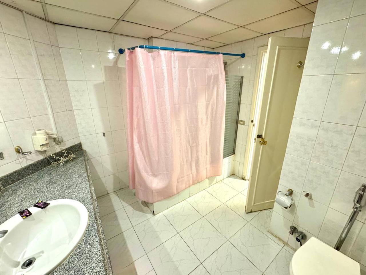 Queens Valley Hotel Luksor Zewnętrze zdjęcie
