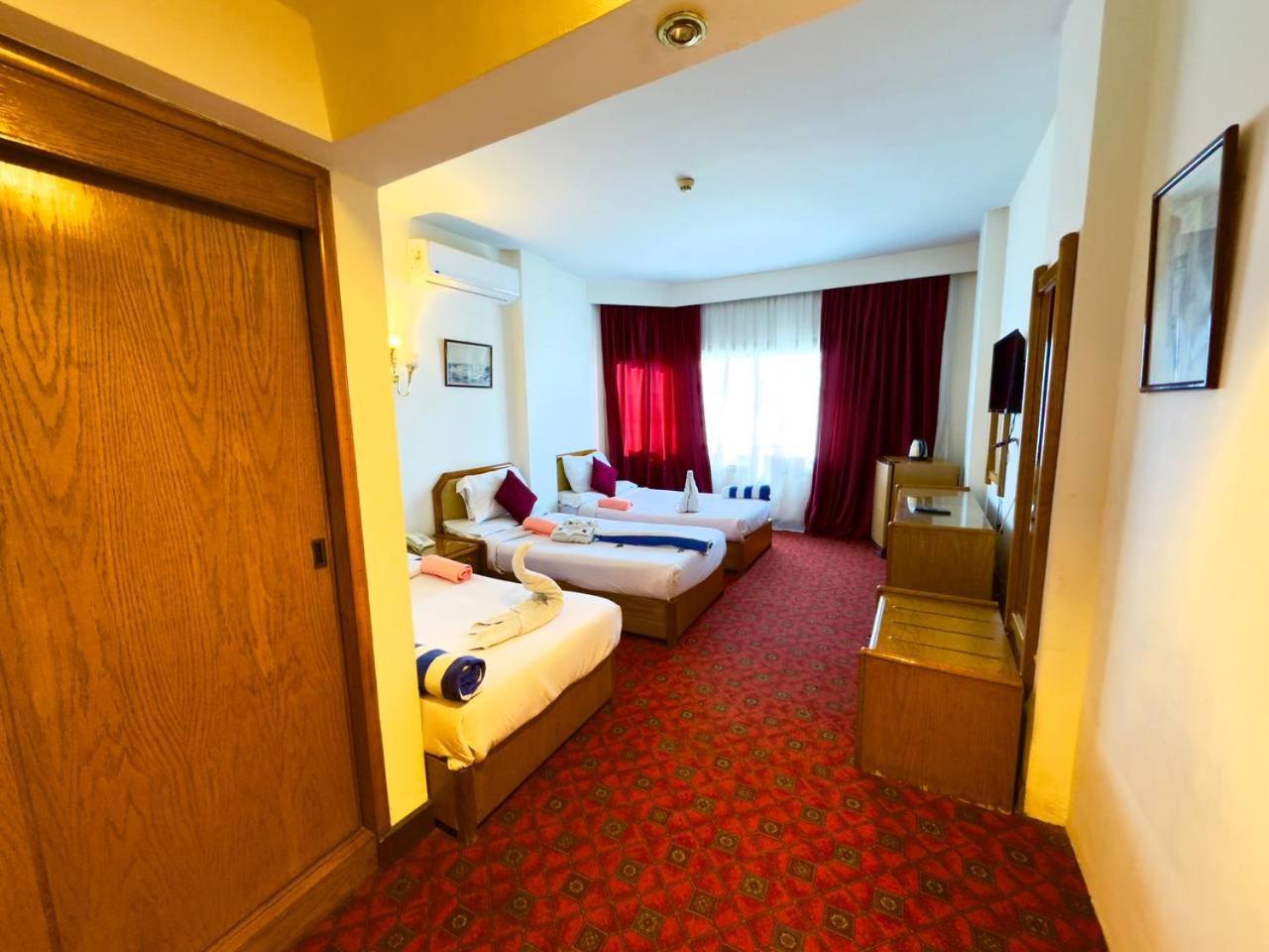 Queens Valley Hotel Luksor Zewnętrze zdjęcie